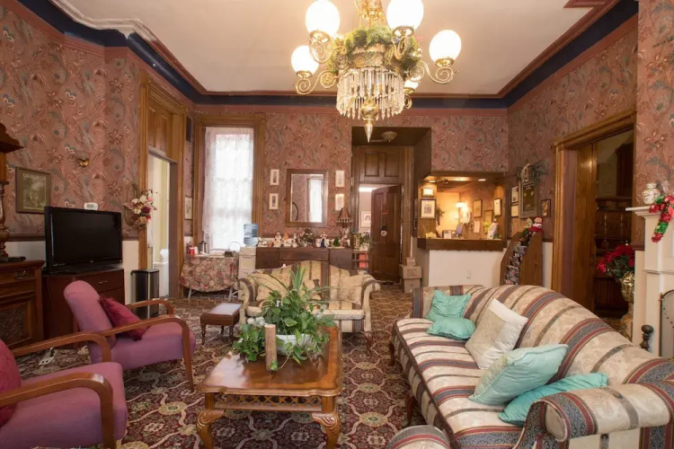 Biltmore Suites Hotel