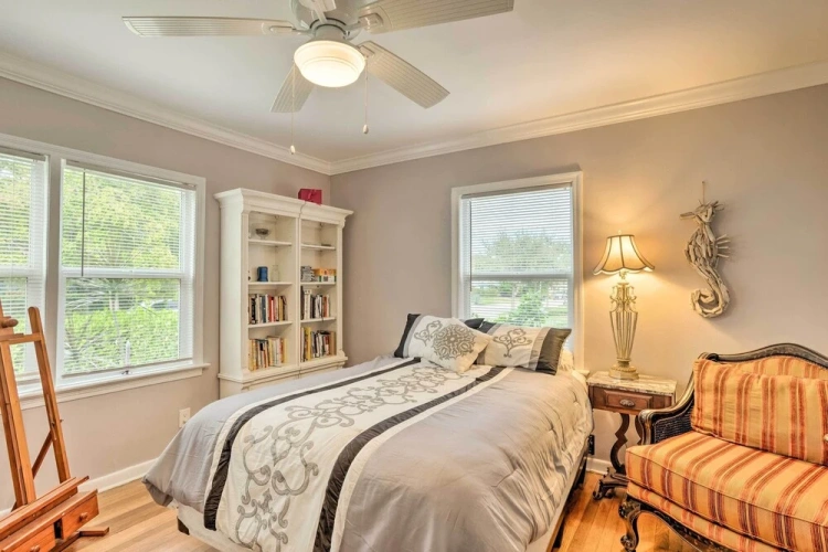 2 Bedrooms Cottage