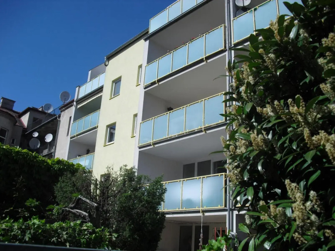 Serviced Apartment with Sunny Balcony
