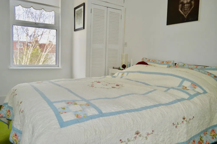 1 Bedroom Terraced House in Bristol