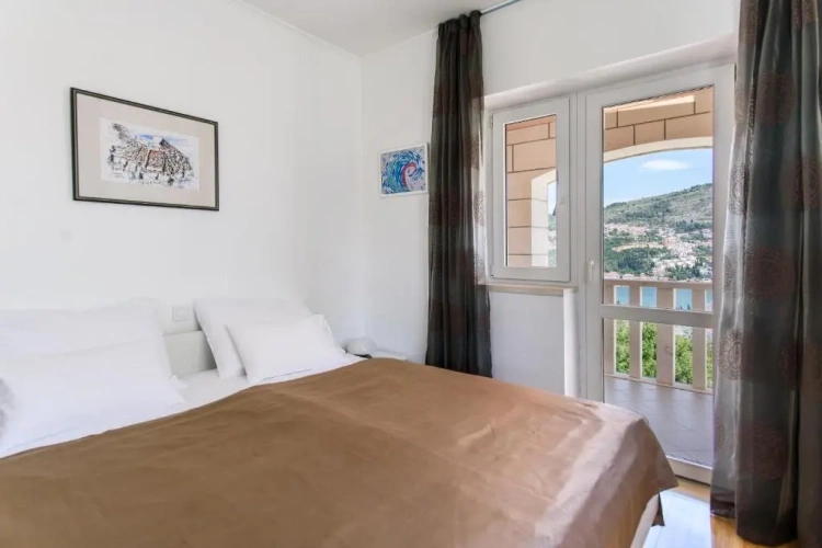 2 Bedrooms Superior Apartment with balcony and with sea view