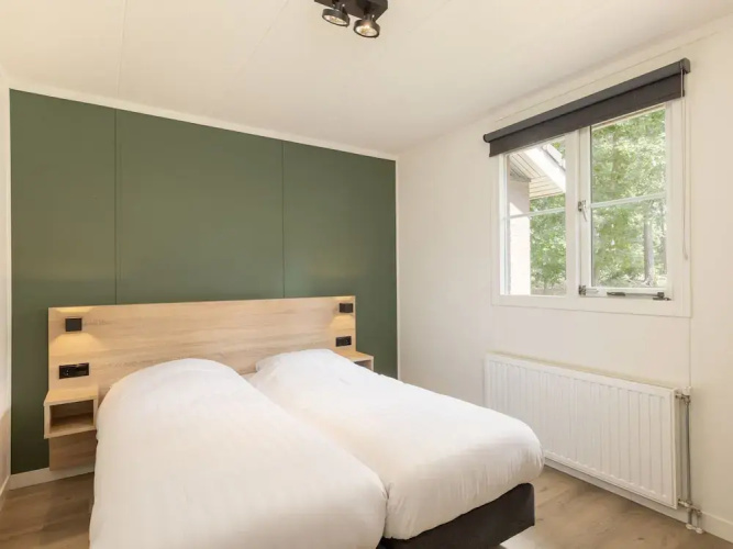Bungalow in Park De Peel - Car-free Retreat