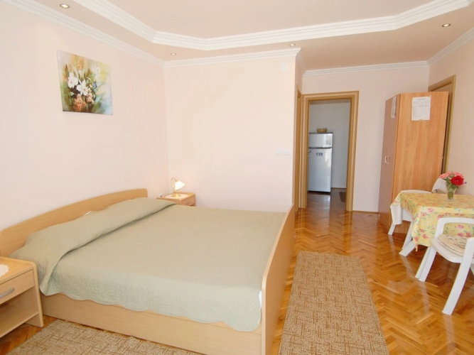 Apartments Marnic