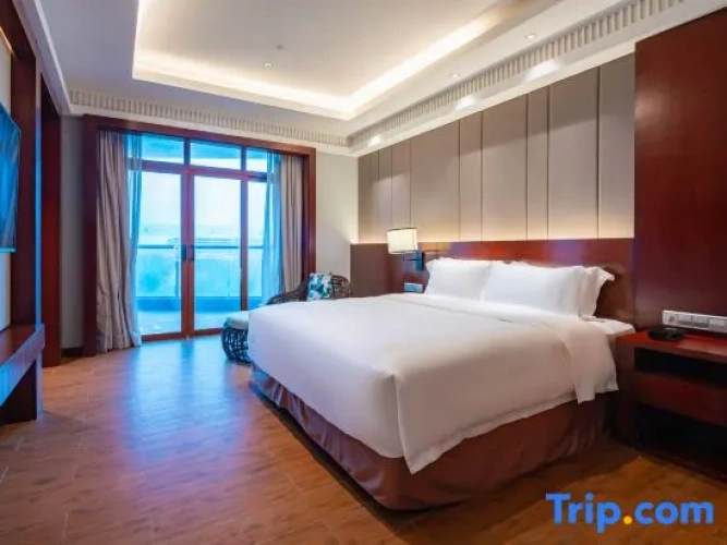 1 Bedroom Deluxe Suite with sea view