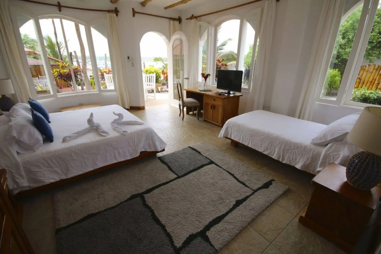 Angermeyer Waterfront Inn
