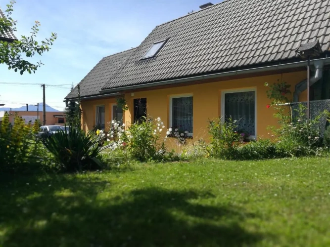 3 Bedrooms Cottage