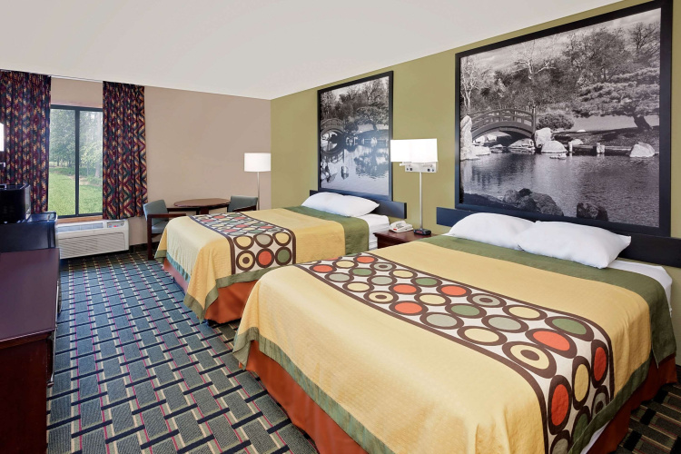 Econo Lodge Canton North