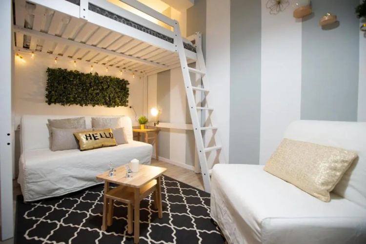 Apartment via Treviso 6