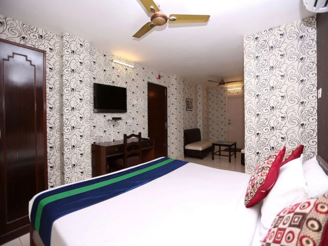 OYO 1126 Hotel Bengal Inn