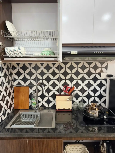 Ly Apartment & Home