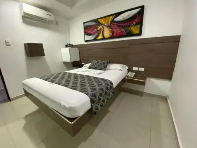 New Hacketts Hotel