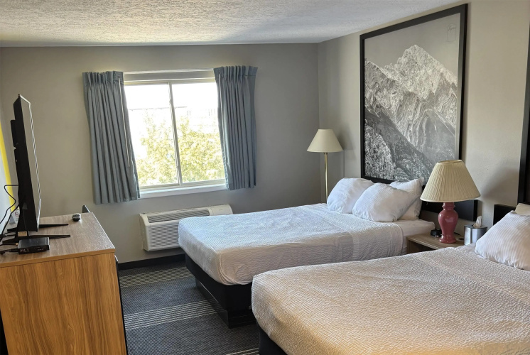 Super 8 by Wyndham Rexburg