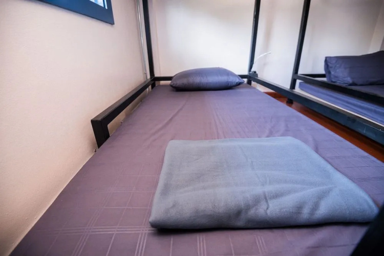 Toobs Hostel - Adults Only