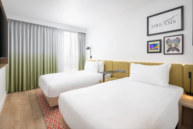 Standard Twin room