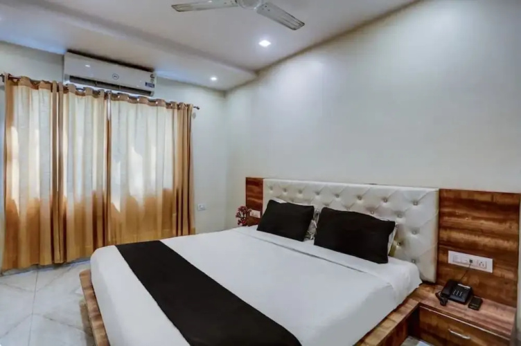 Hotel Sai Palice