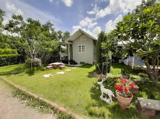 Cottage with garden view