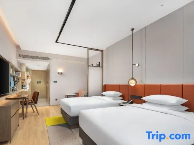 Standard Double room with lake view