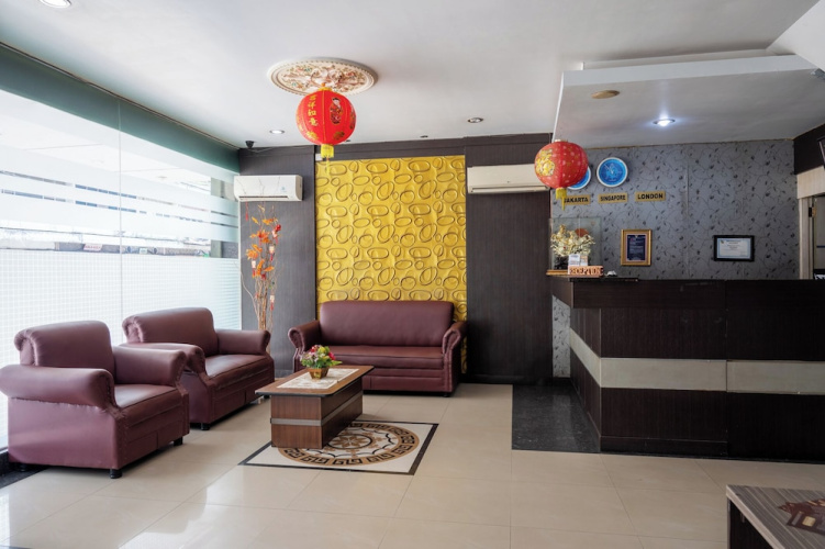 Tripletree Majestiq Hotel