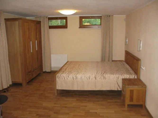 Standard Triple Basement room