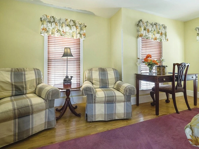 George Brooks House B&B