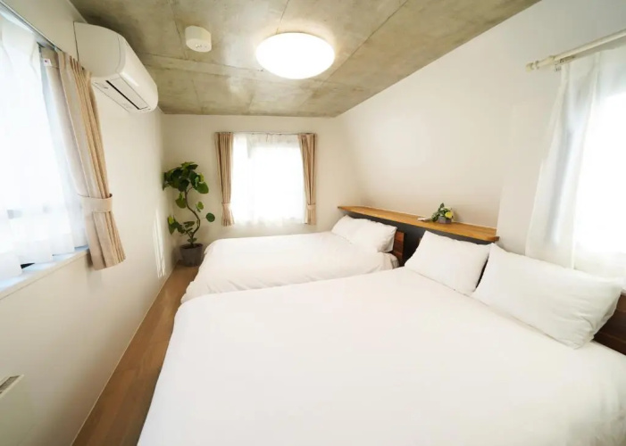 Laffitte Tokyo WEST