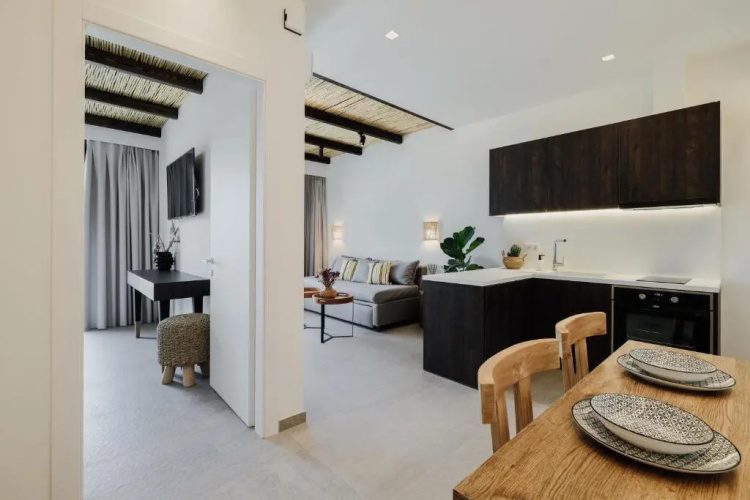 Suite Homes - Fine Living