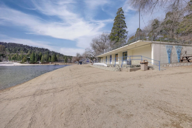 Pet-friendly California Abode w/ Fenced-in Yard!