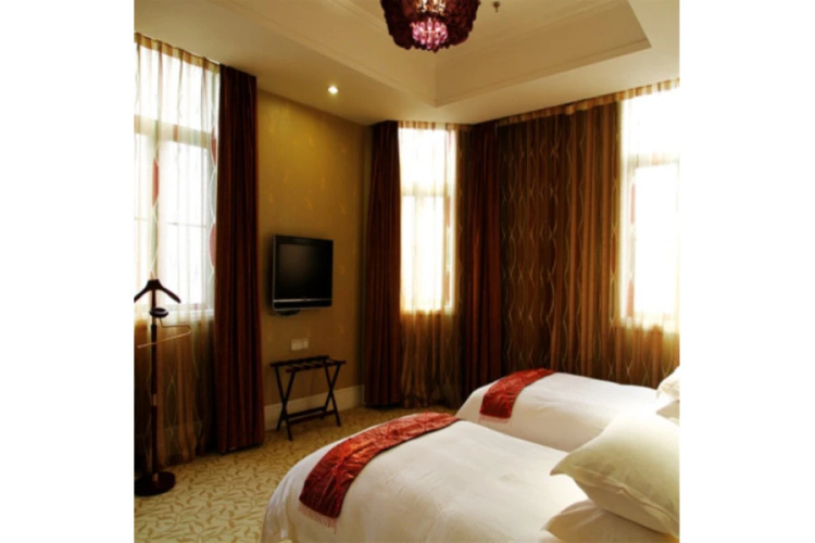 Nanjing Suning Universal Hotel