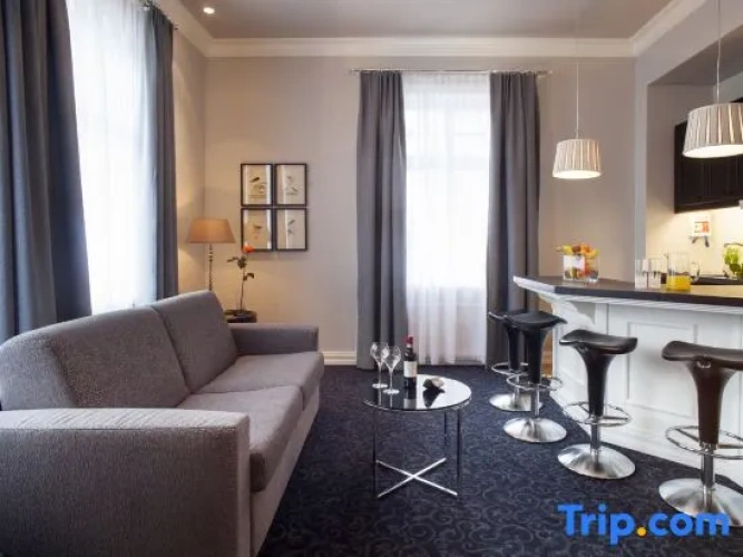 Royal Double Suite