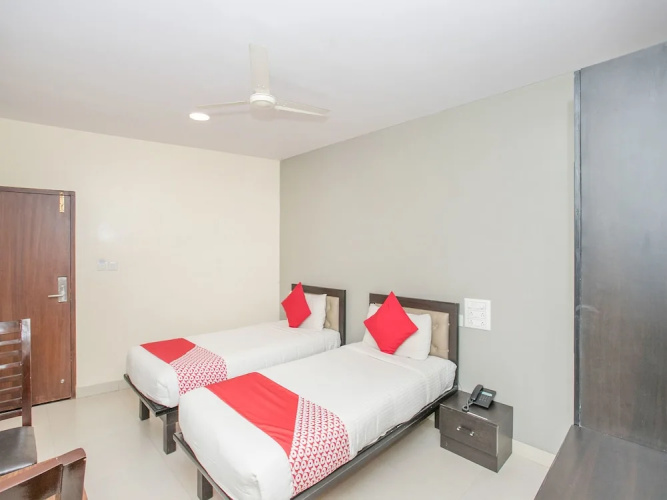 FabHotel Khushi Comforts