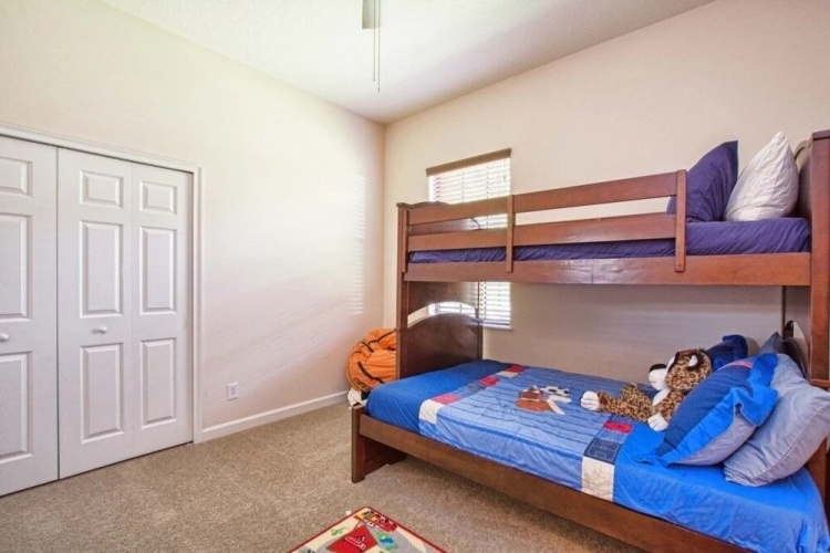 Private Oasis With Pool & Spa- 3400clr 4 Bedroom Home by RedAwning