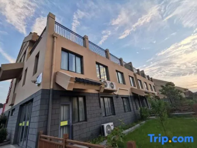 Yujiashu Holiday Hotel