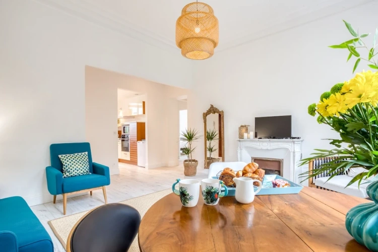2 Bedrooms Family Apartment with garden view
