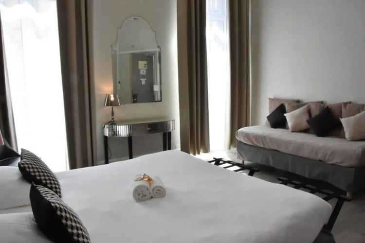 Regina Hotel
