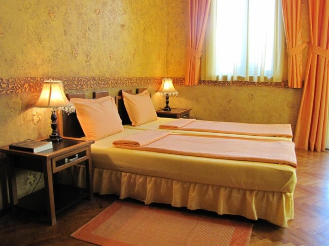 Standard Triple room with balcony