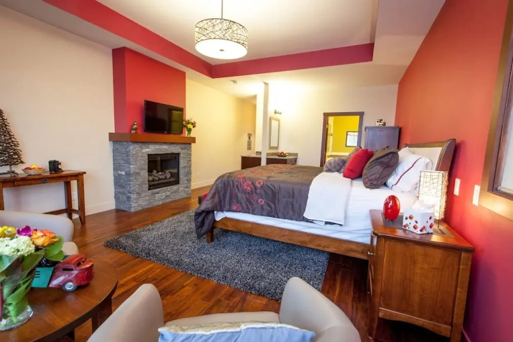 Luxury Quadruple room with balcony and with city view