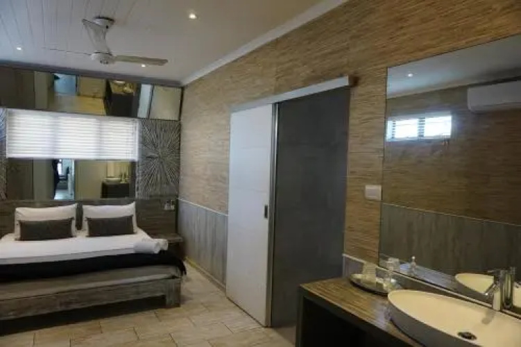 10 Coral Cove