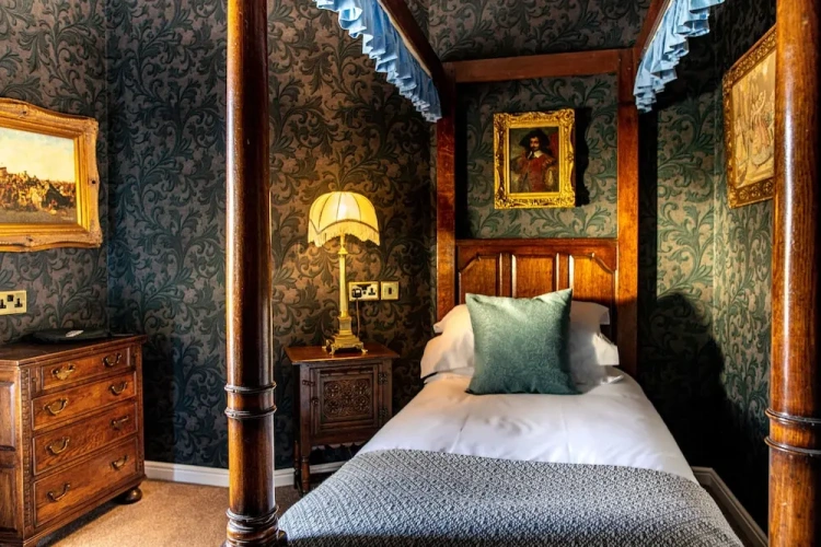 Classic Single room