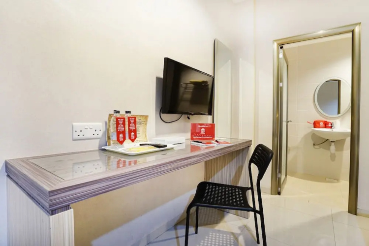 ZEN Rooms Near Teluk Tering