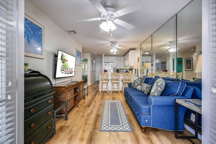 2 Bedrooms Cottage