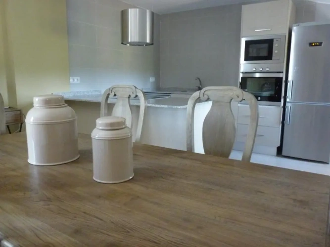 3 Bedrooms Apartment