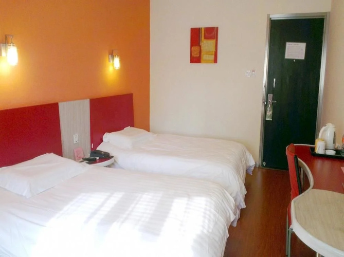 Motel 168