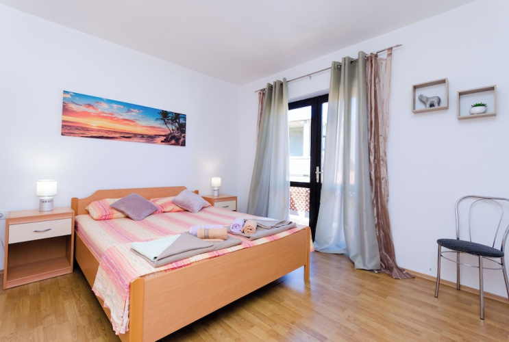 Apartments Luka