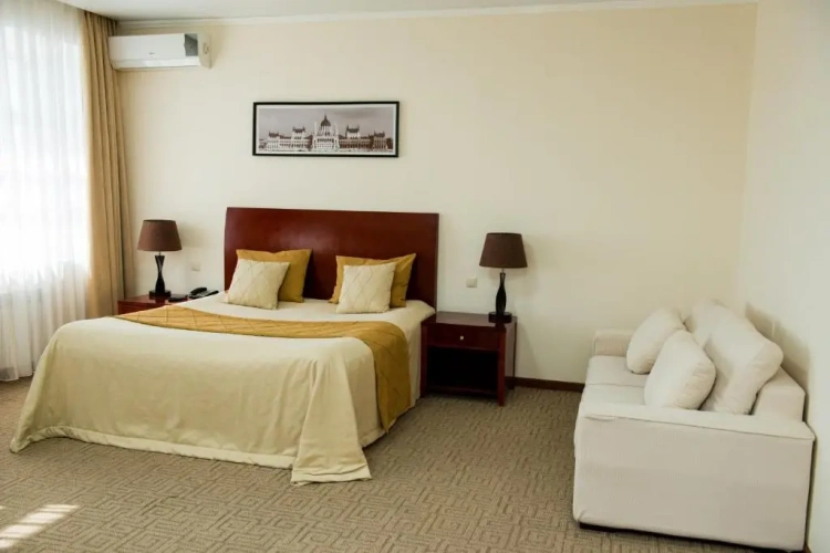 1 Bedroom Suite with balcony