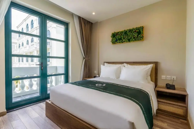 Standard Double room with garden view