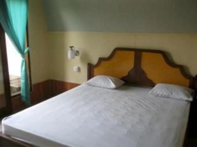 Suri Bungalows