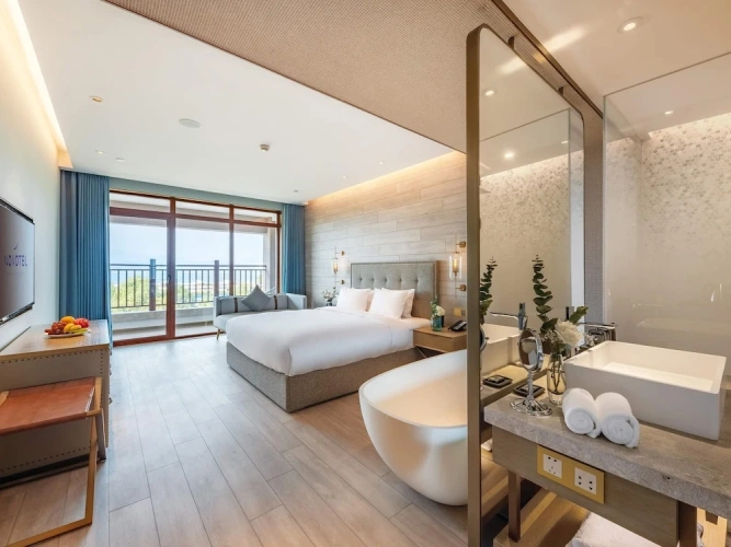 Deluxe Double room with balcony and with lake view