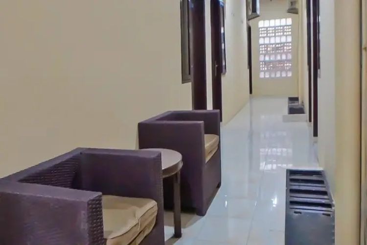 OYO 92342 Hotel Batik Traveller