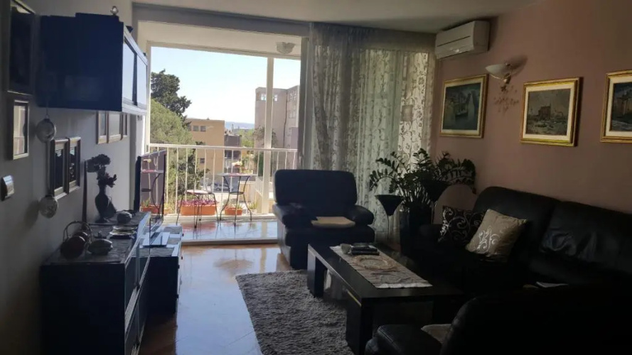 Apartment Ultra Split