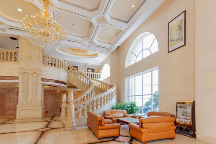 Yangjiang Changjiang International Hotel